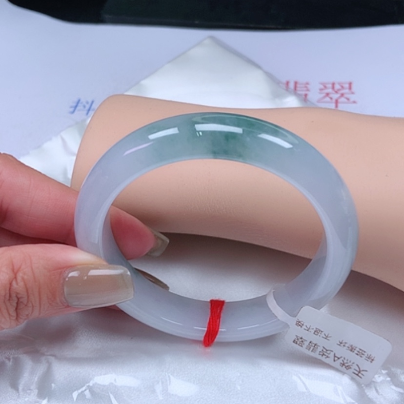 【闪购商品】翡翠手镯未镶嵌，