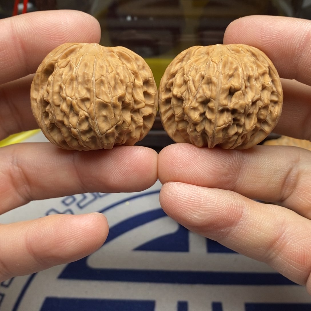 核桃把件三七山地磨盘