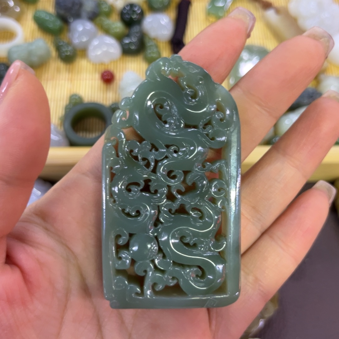 和田玉（糖玉）挂件未镶嵌