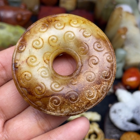 蛇纹石玉未镶嵌颈饰46