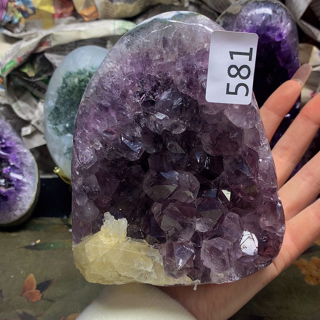 紫晶大型摆件（非配饰）未镶嵌