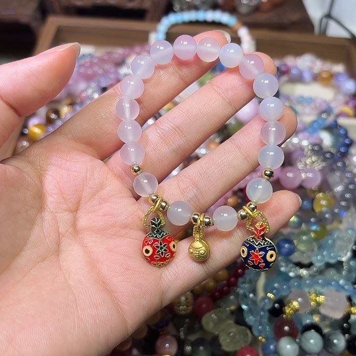 未镶嵌水晶手链金薇薇