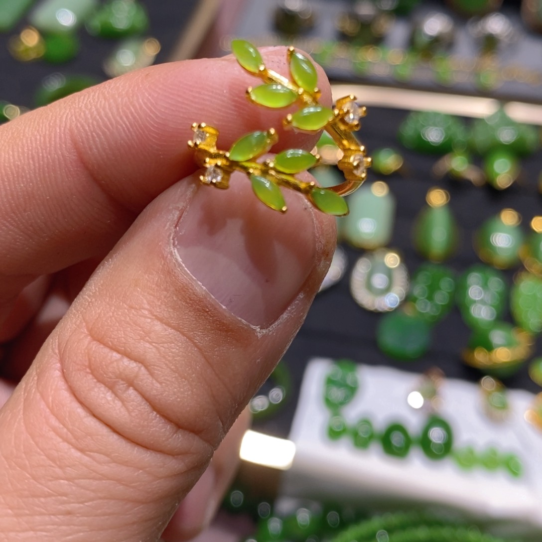 和田玉（碧玉）颈饰银S925镶嵌