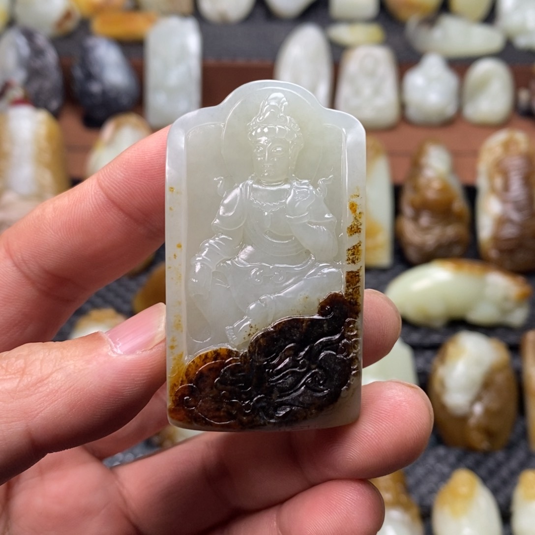 和田玉颈饰未镶嵌