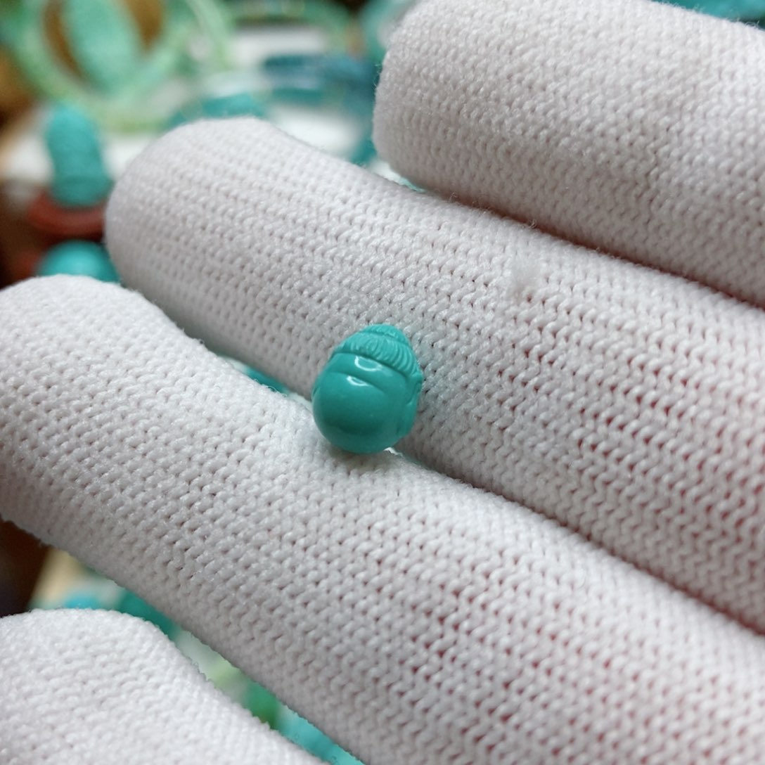 绿松石珠子未镶嵌