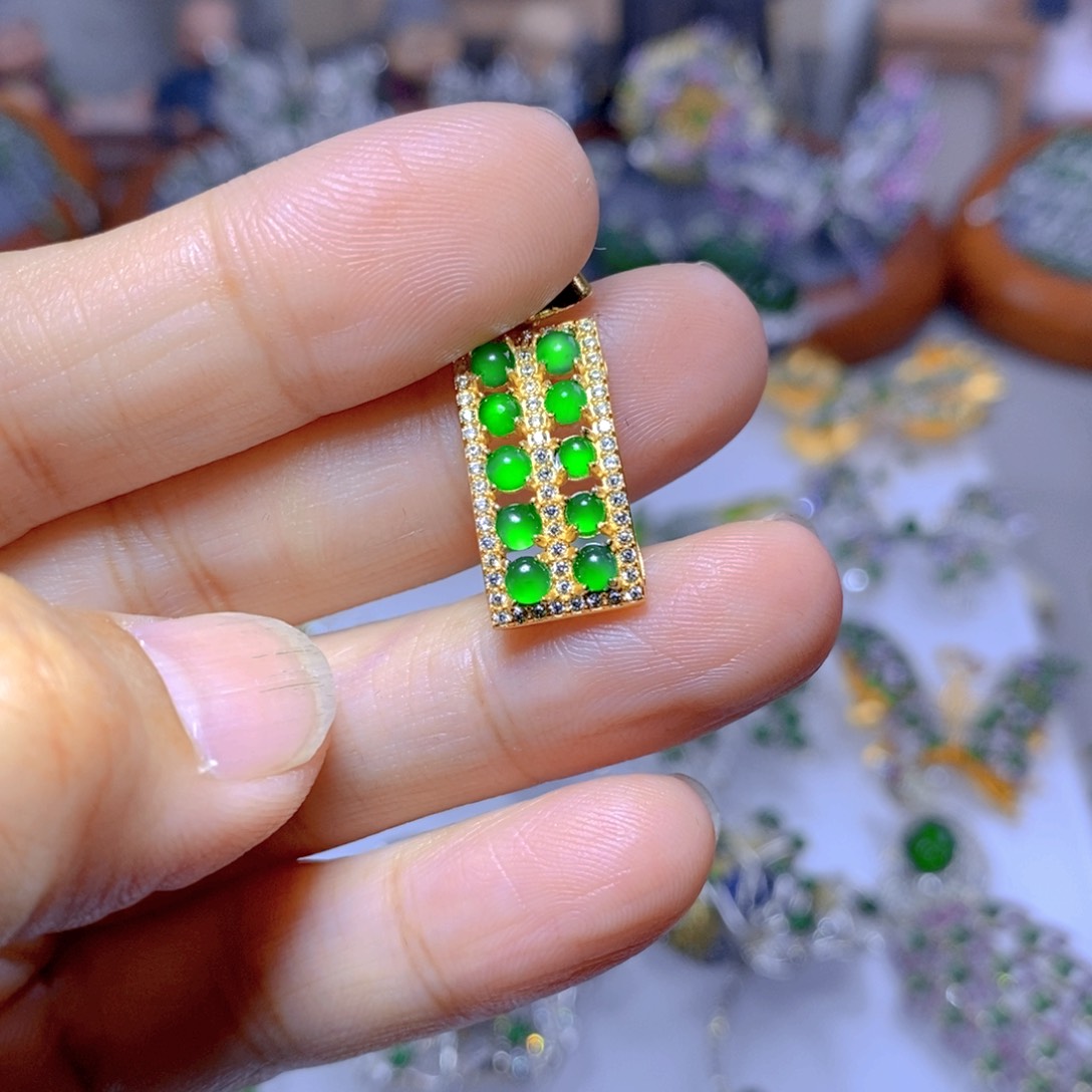 翡翠耳坠银S925镶嵌天然翡翠