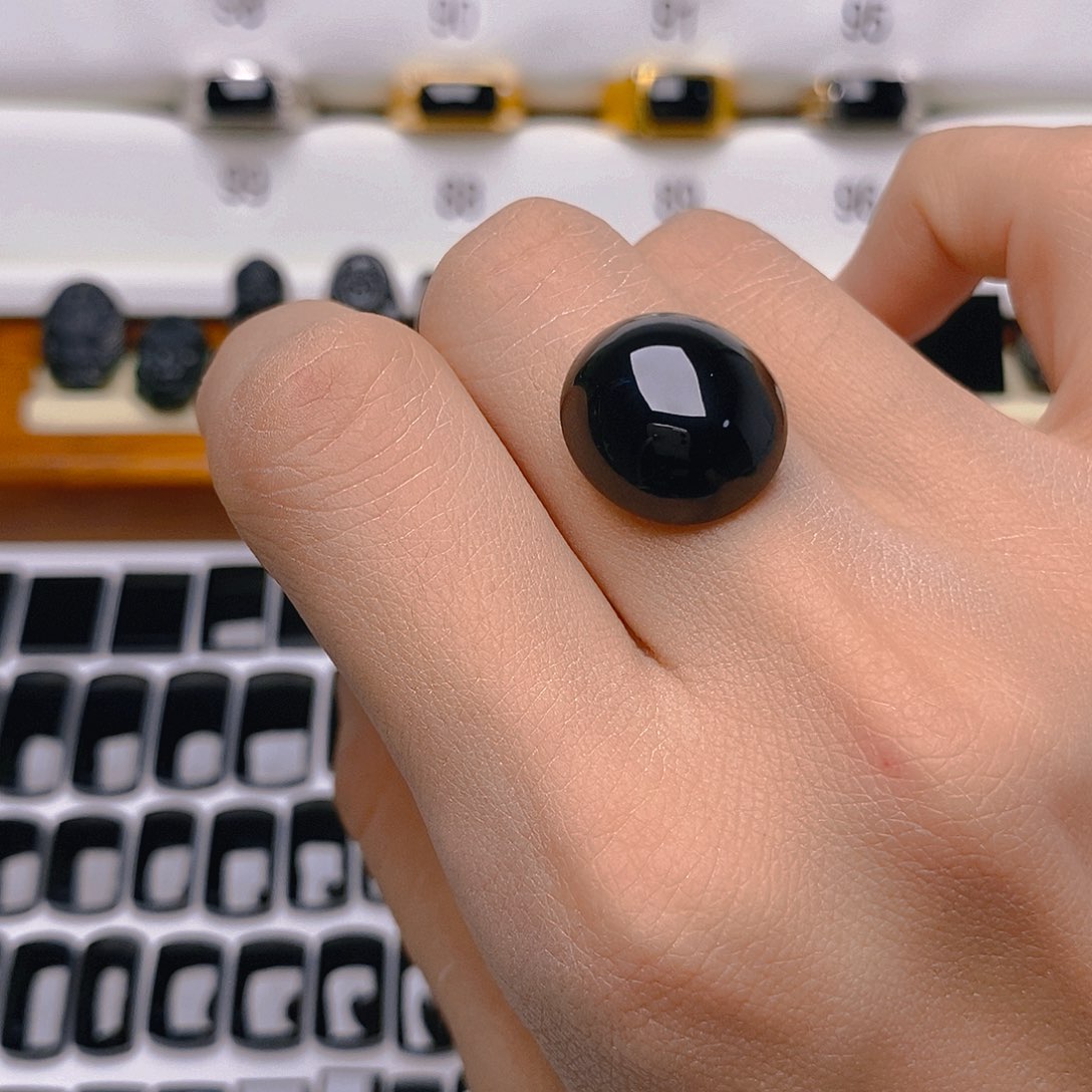 啥***啥翡翠戒指未镶嵌蛋面