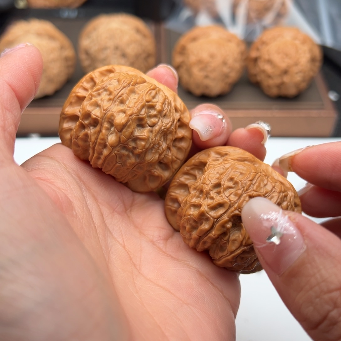 文玩核桃把件血麒麟42