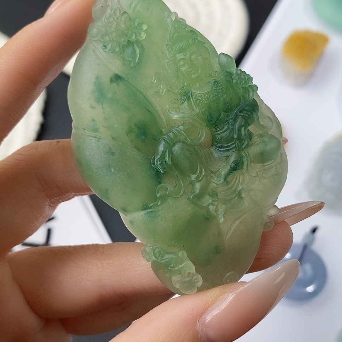 未镶嵌定制翡翠未镶嵌定制翡翠