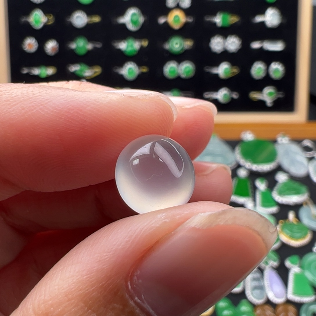 翡翠未镶嵌颈饰蛋9.6