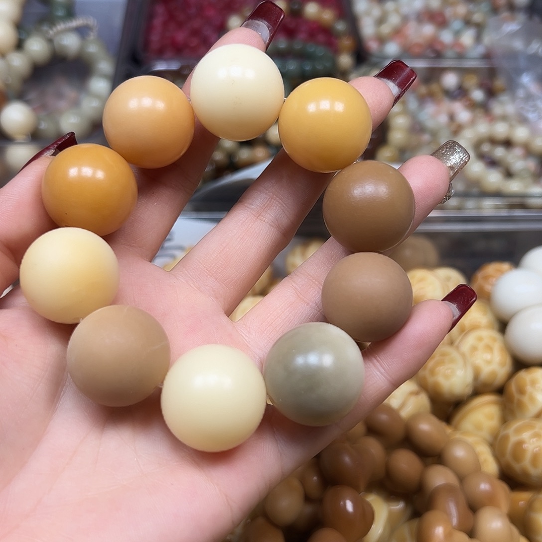 手串菩提根/象牙果瑕疵23左右大小混圆1条有裂
