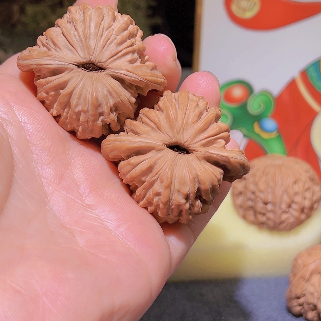 文玩核桃吊坠L**-汉高楼43+