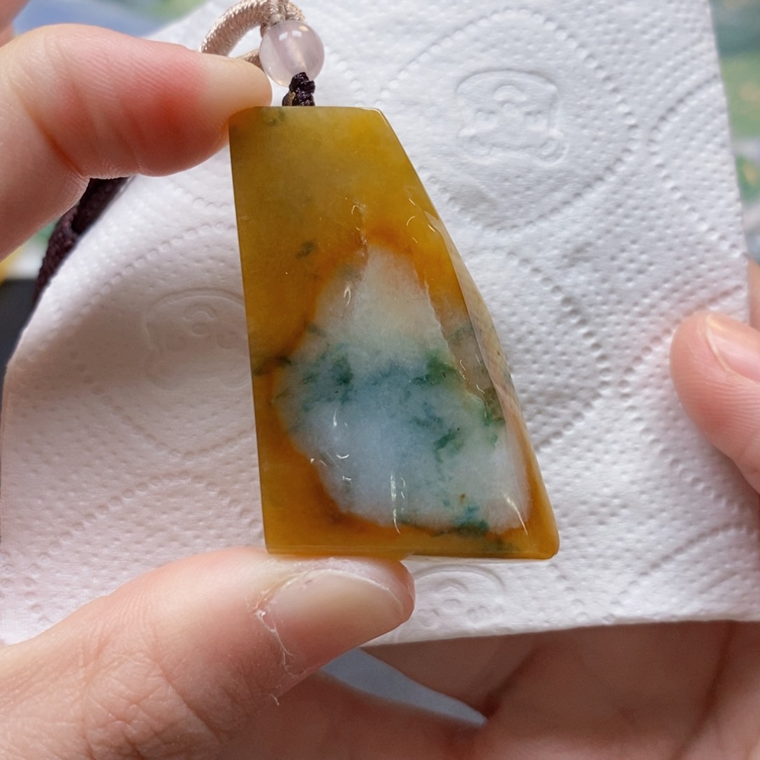 【闪购商品】翡翠吊坠(不含链)未镶嵌8565