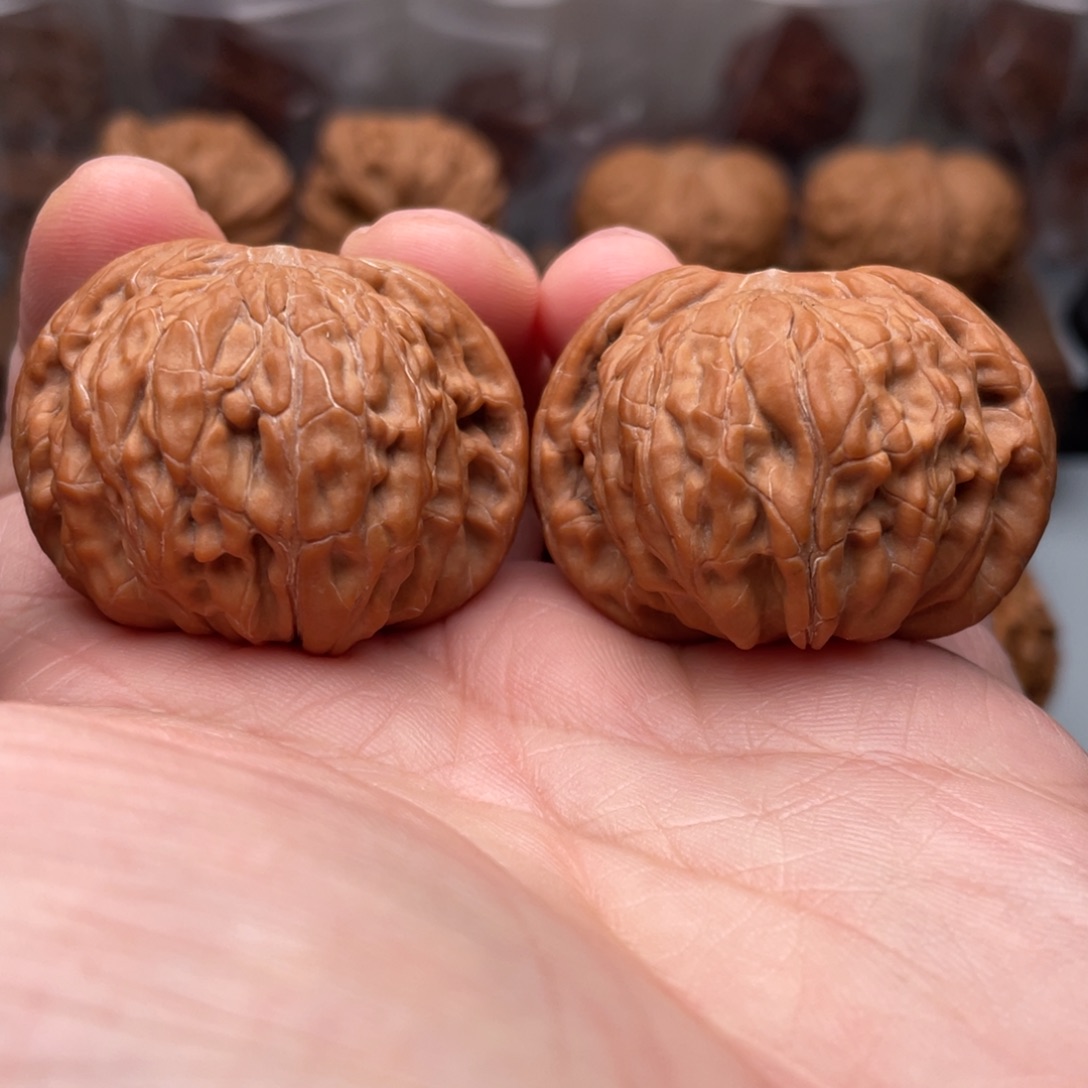 文玩核桃把件磨盘40全品