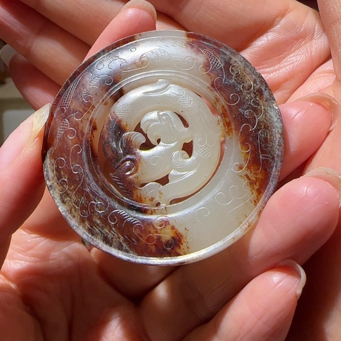 和田玉未镶嵌挂件我**了