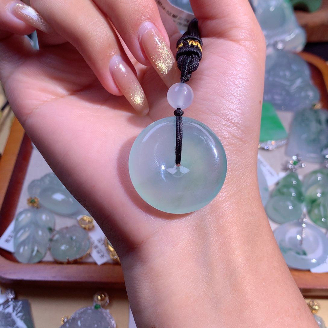 翡翠吊坠(不含链)未镶嵌29.9-6.5