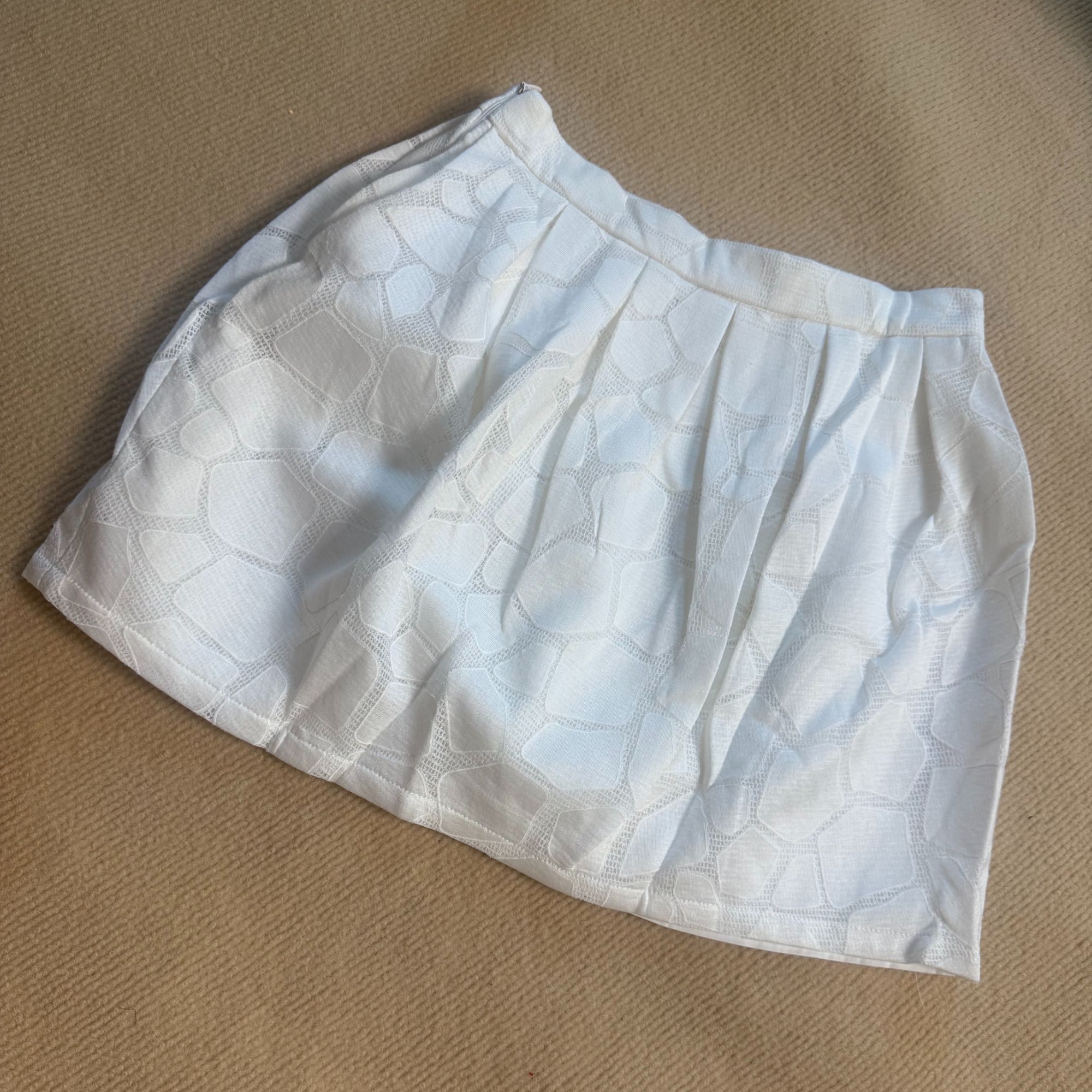 品牌撤柜白色口袋半身棉伞裙