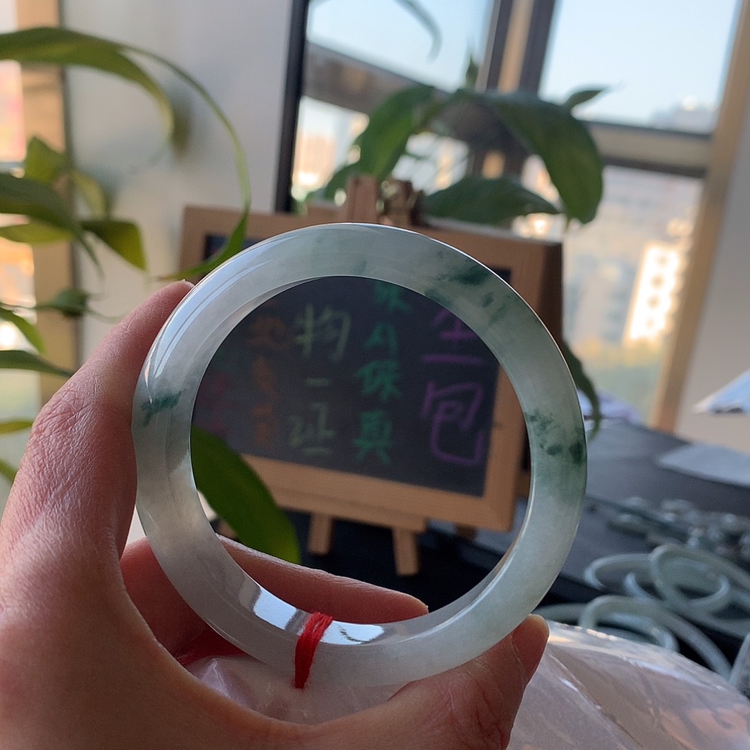 翡翠未镶嵌手镯天然翡翠手镯