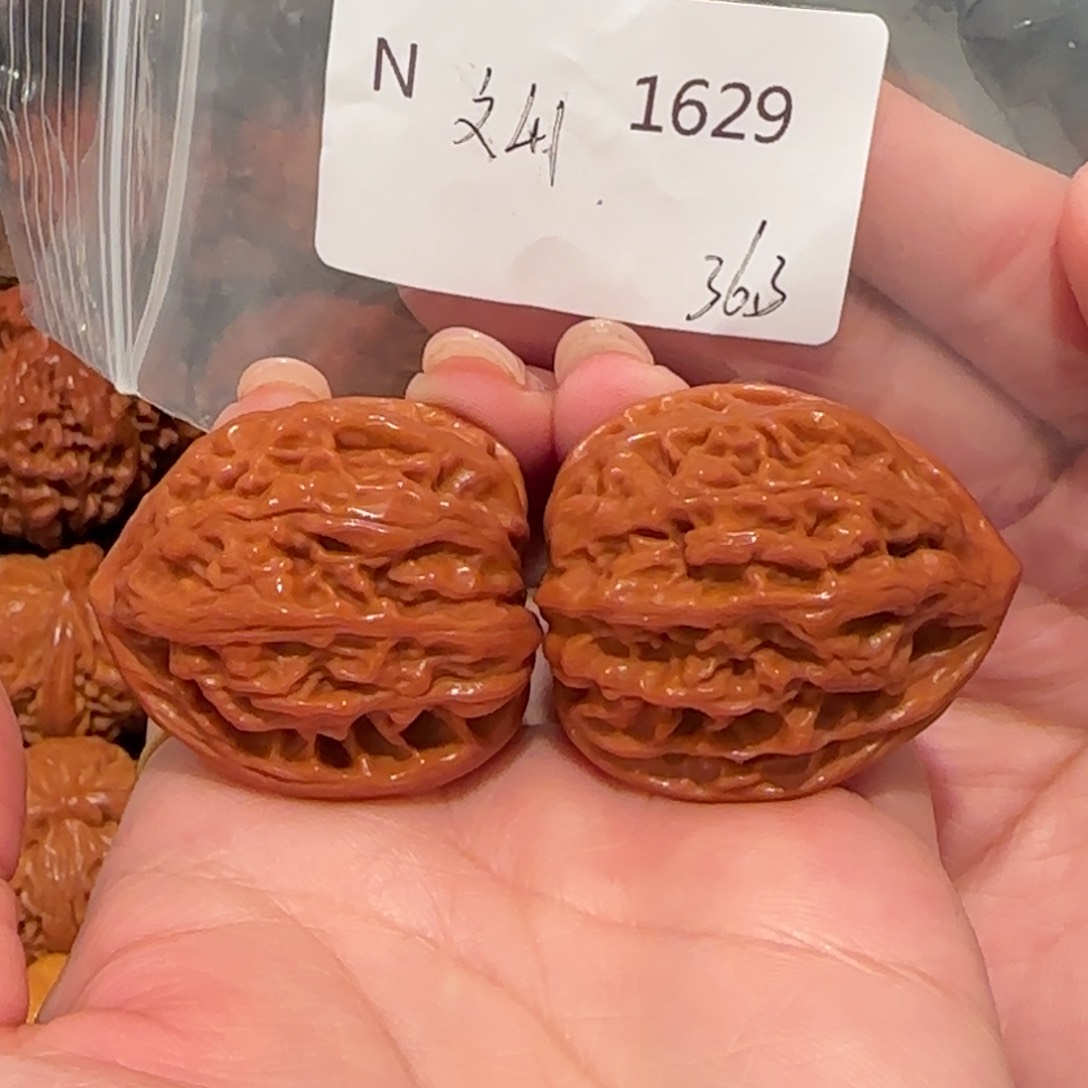 桃核把件柿**意文山36精品
