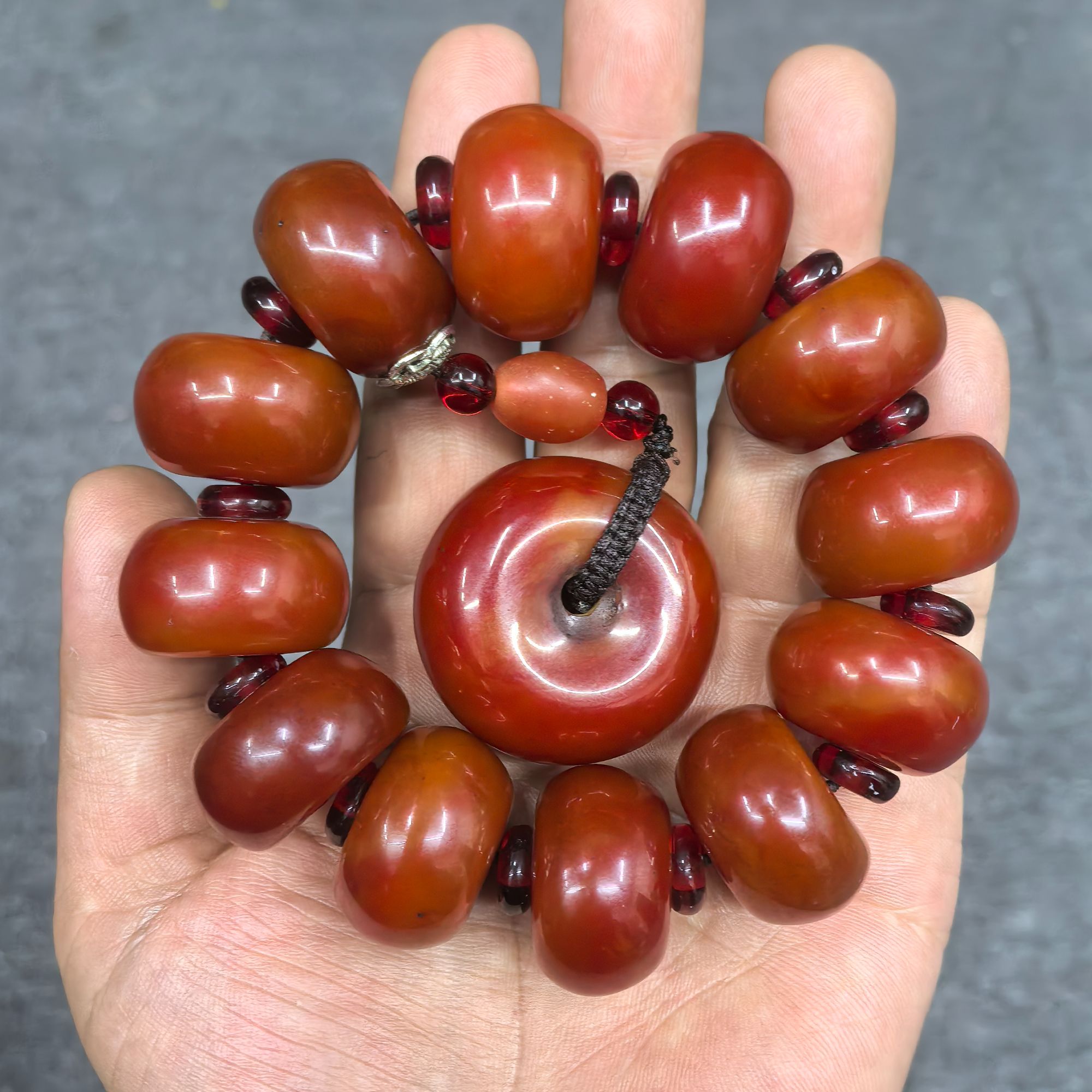 【闪购商品】主播推荐  蜜蜡手串99