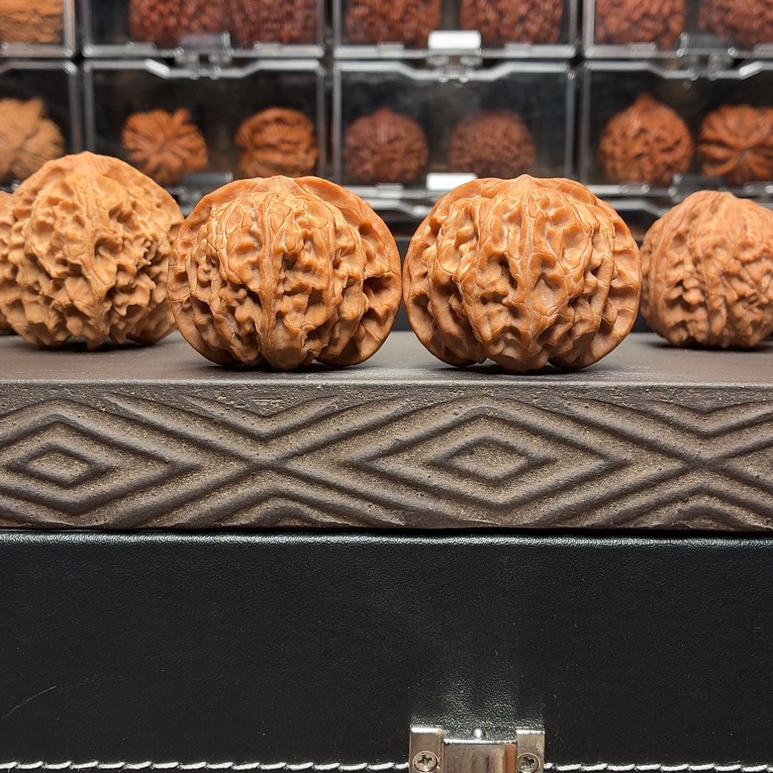 黑***、文玩核桃把件苹果园43头货