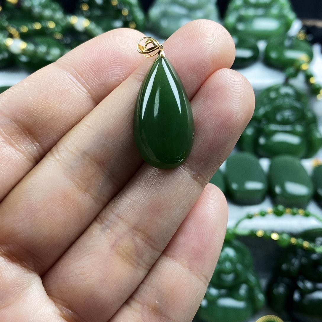 和田玉（碧玉）未镶嵌颈饰
