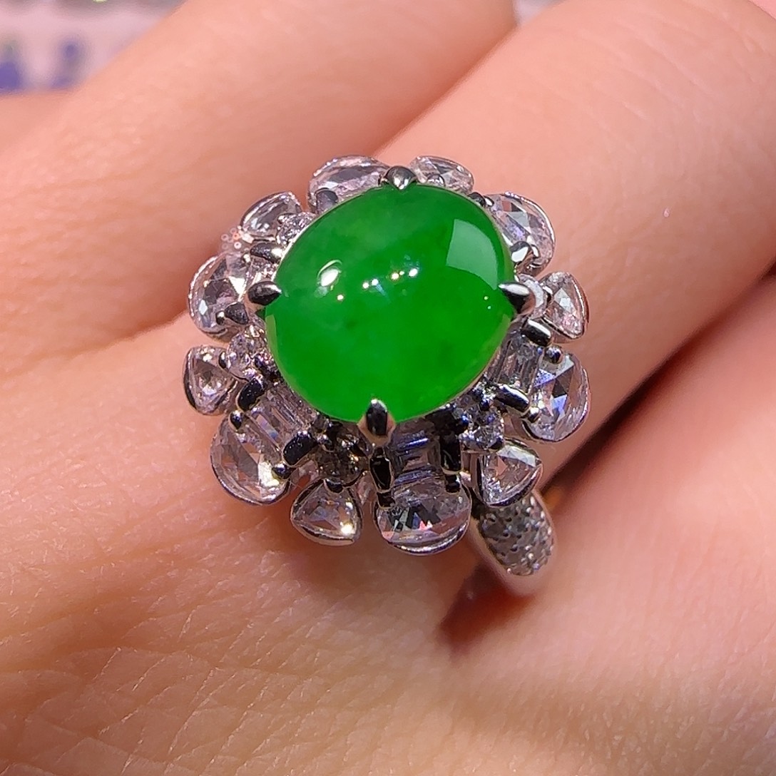 翡翠18K金镶嵌戒指