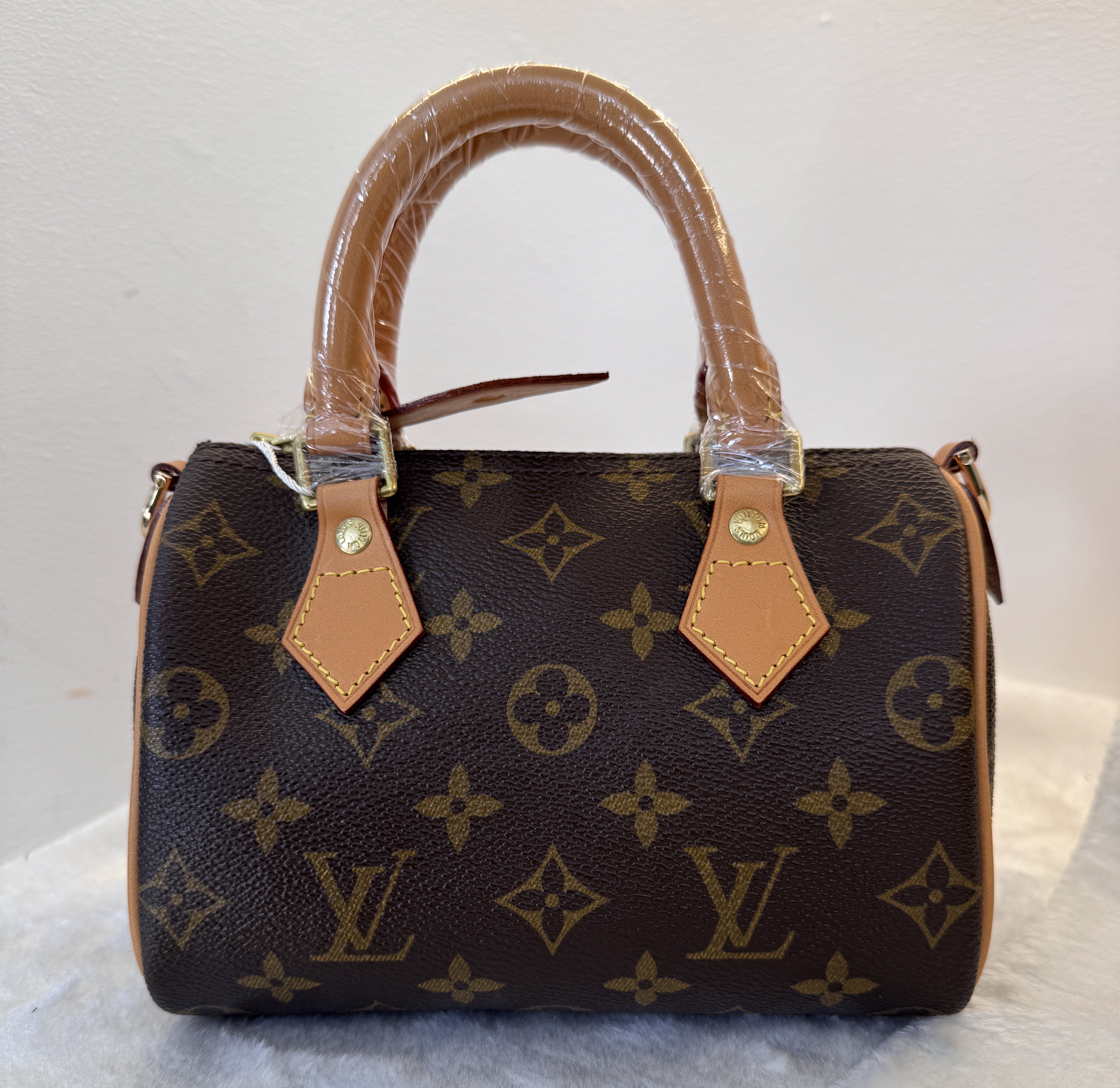 修复品LouisVuitton/路易威登  speedy 18枕头包/LLE