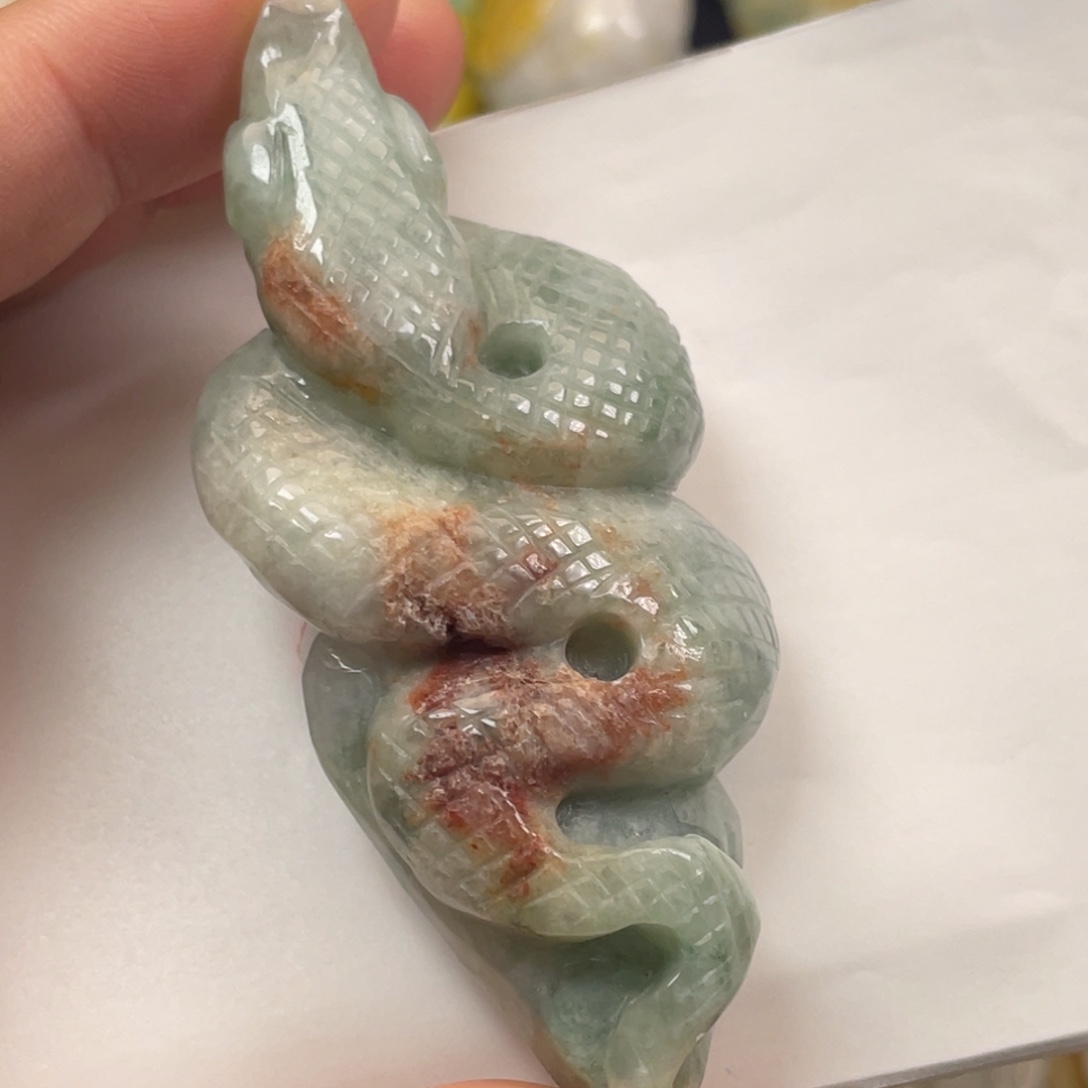 翡翠未镶嵌颈饰翡翠蛇