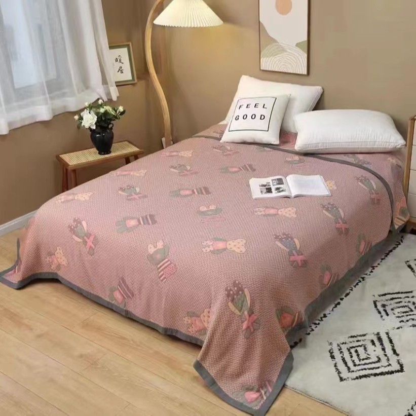 charming/千榕（果果专属）暖心熊提花凉席款床盖亲肤可机洗包边