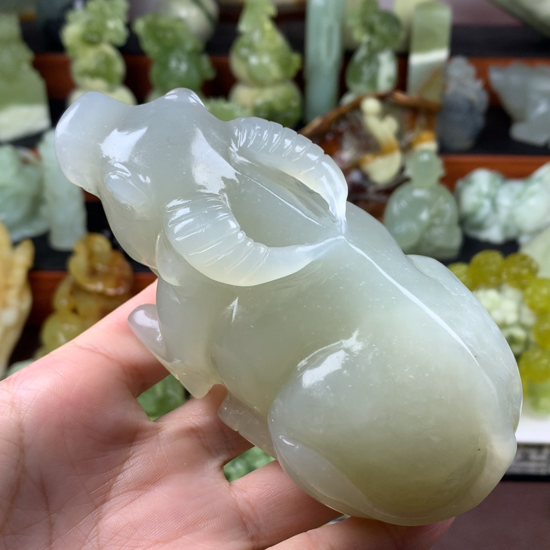 岫玉手把件未镶嵌