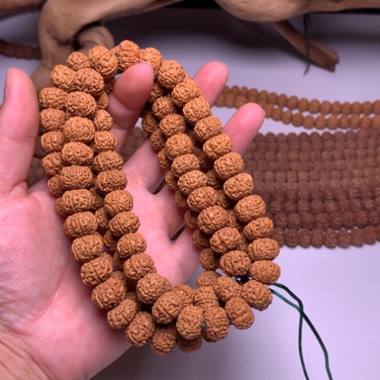 江***.金刚菩提吊坠六瓣108