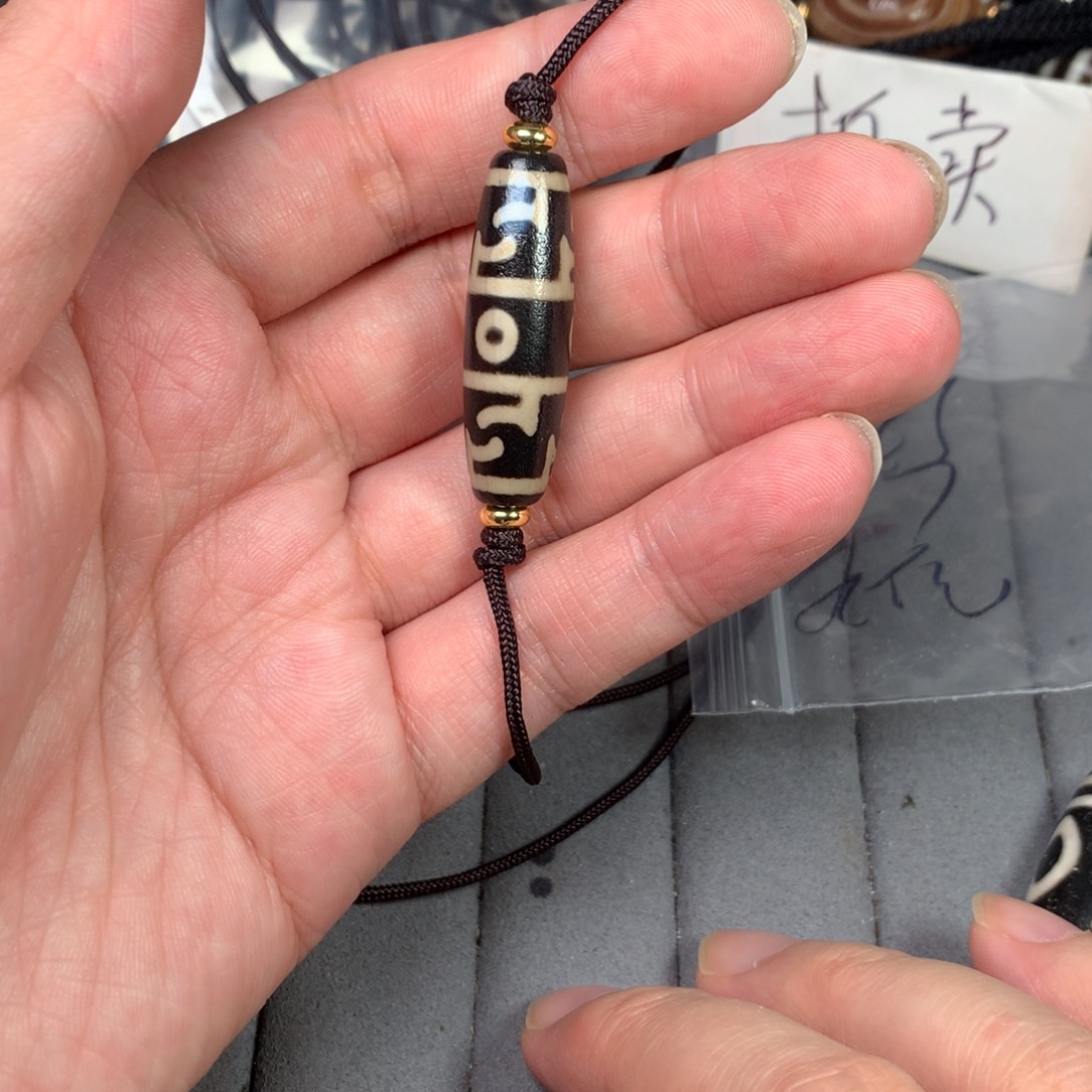 苁***嗳玛瑙/玉髓合金珠宝半成品