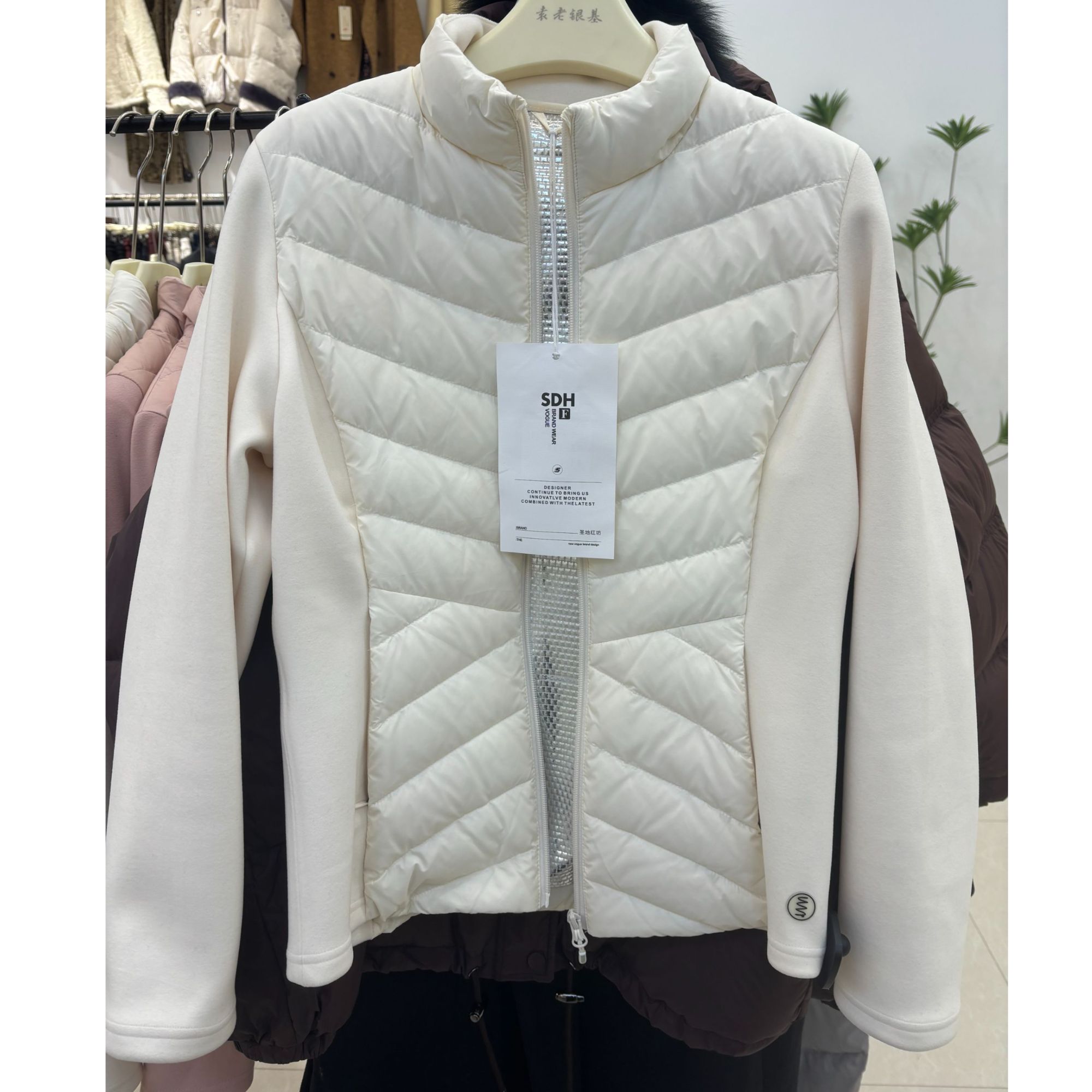 薄款短款女印染女装百搭户外立领时尚修身超轻女款秋冬