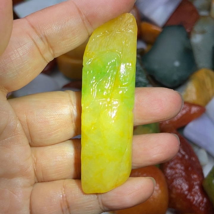 翡翠挂件未镶嵌缅甸翡翠