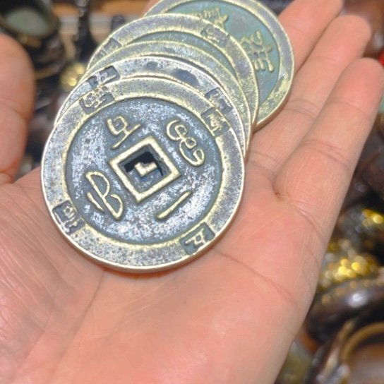 年前发货 铜的。全清了一件不留