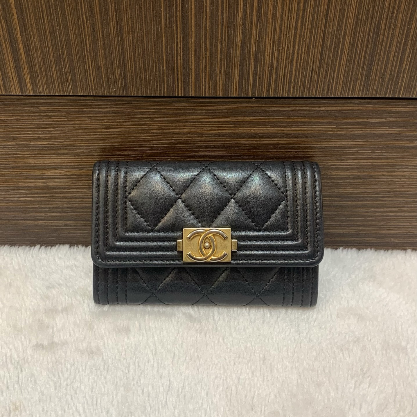 95新 Chanel/香奈儿 黑金Leboy扣卡/26开
