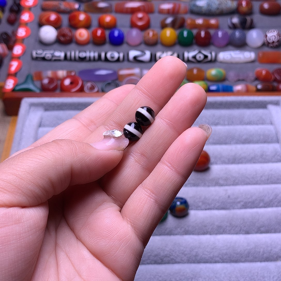 小***跑玛瑙/玉髓未镶嵌颈饰