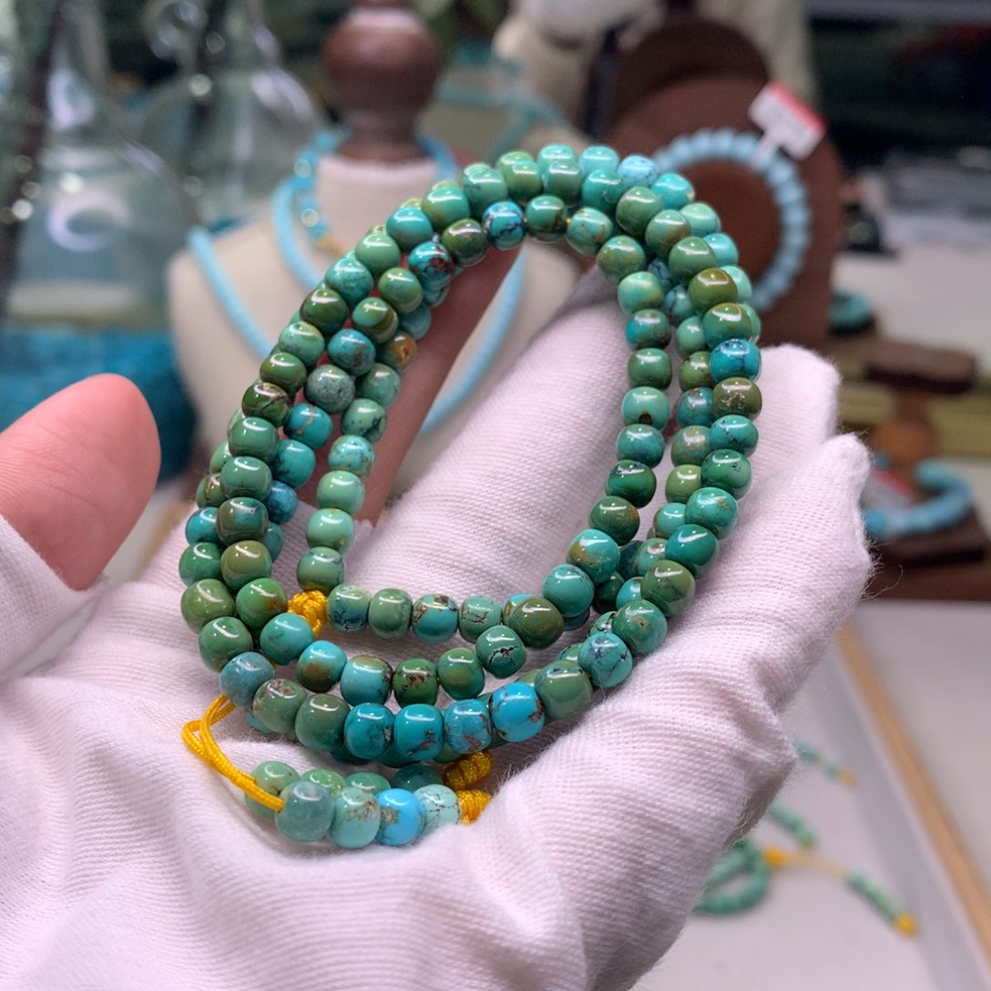 绿松石配饰未镶嵌