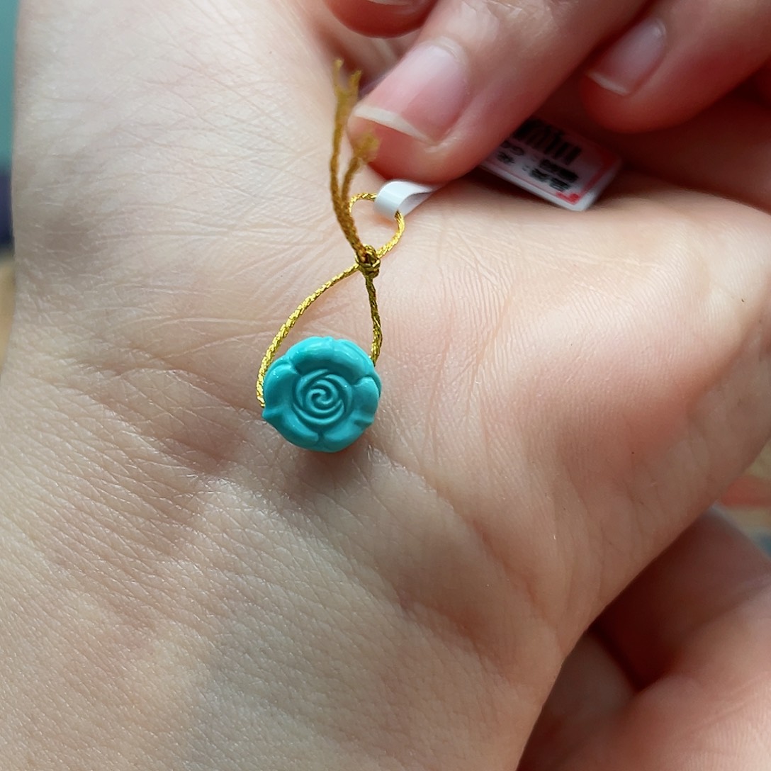 绿松石颈饰未镶嵌