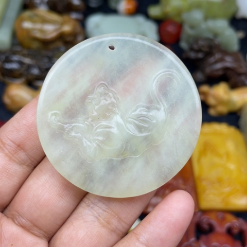 蛇纹石玉未镶嵌颈饰32