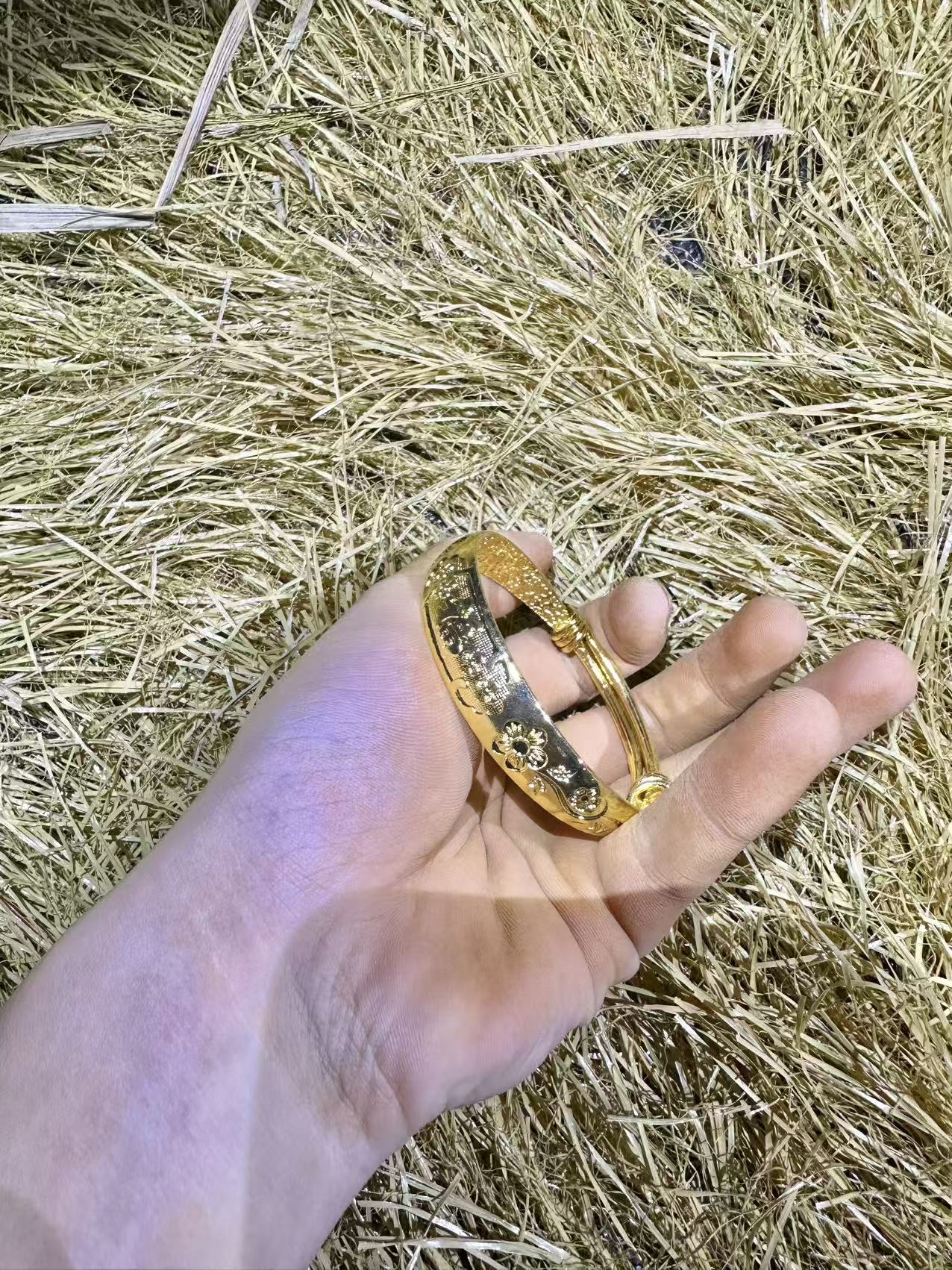 黄铜手镯 精品特色摆件hp154