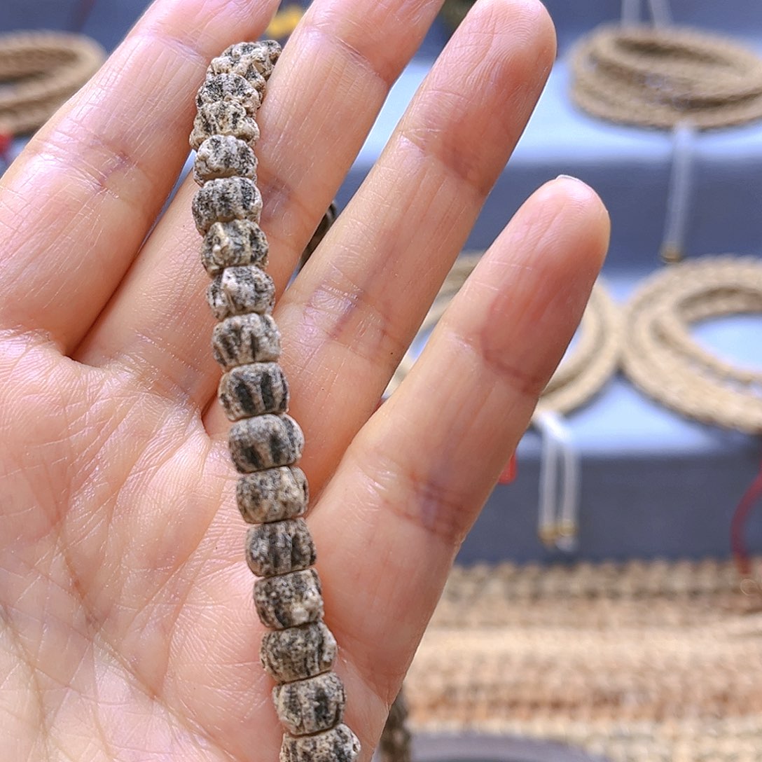 柏香籽/百香籽吊坠一**轮