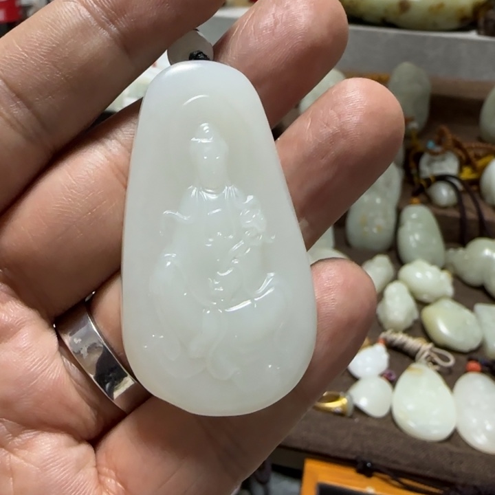 和田玉挂件未镶嵌山****店