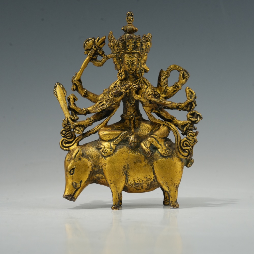 lot52820 清代 铜鎏金摩利支天像