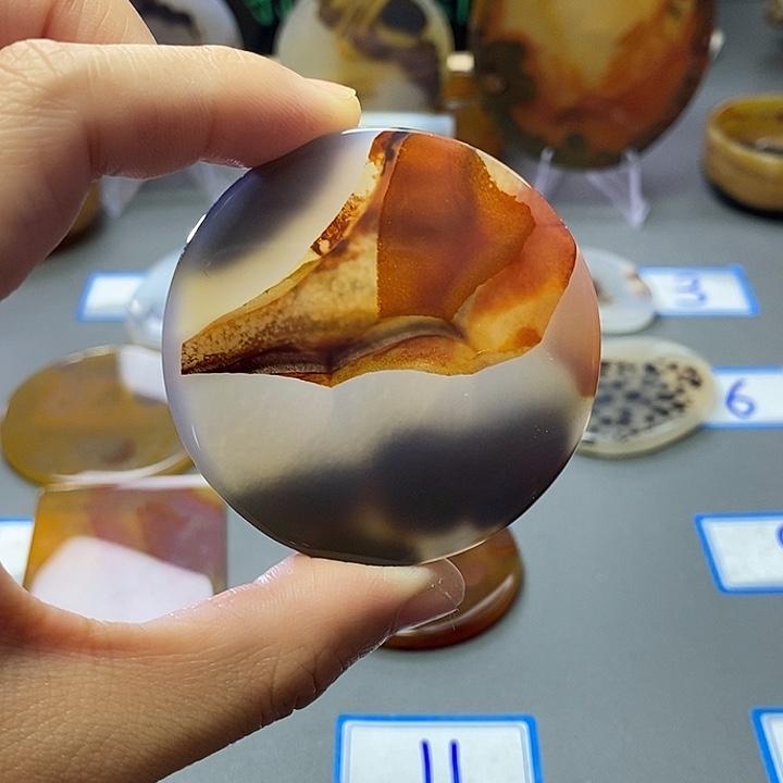 玛瑙/玉髓未镶嵌珠宝半成品19