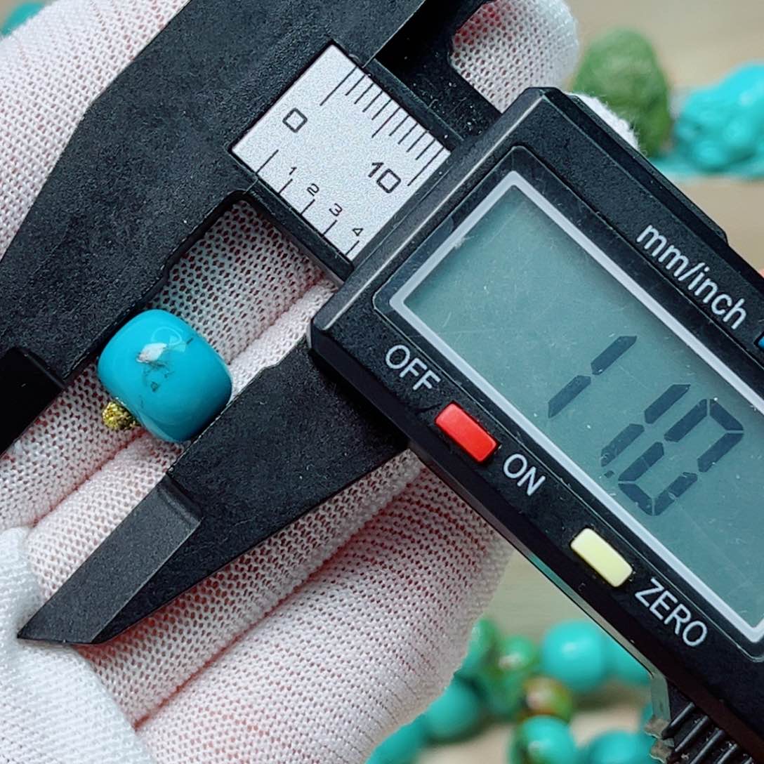 绿松石未镶嵌珠宝