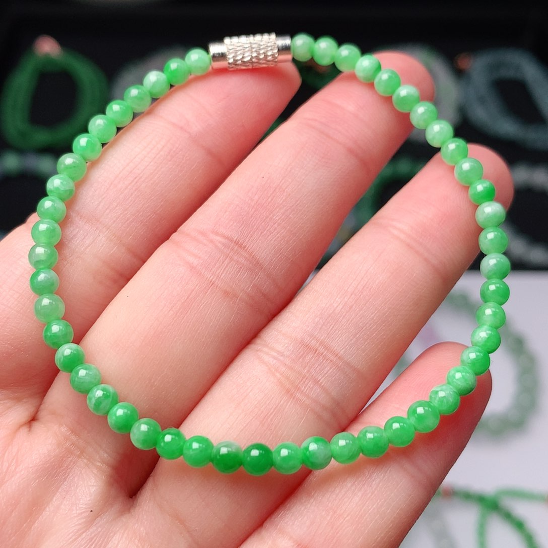 翡翠手链未镶嵌翡翠