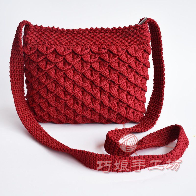 鱼鳞片包休闲斜跨新款女士手工钩织包 单肩亮片时尚女钩针包成品