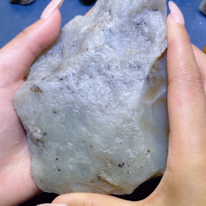 和田玉未镶嵌珠宝半成品